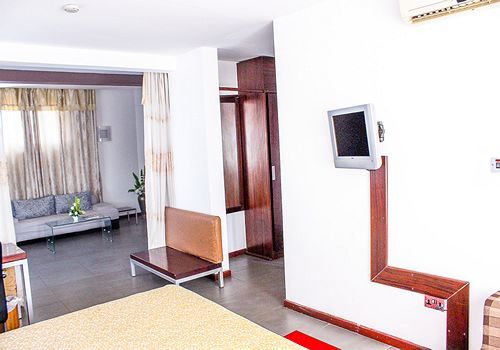 Maxlot Hotel Accra Exterior photo